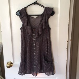 Daniel Rainn Grey Ruffle and Pocket Too